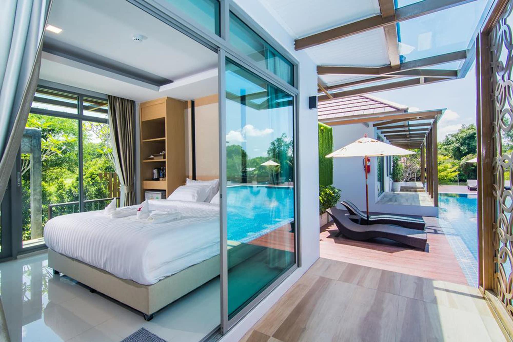 The Peak Hotel Chanthaburi Bagian luar foto