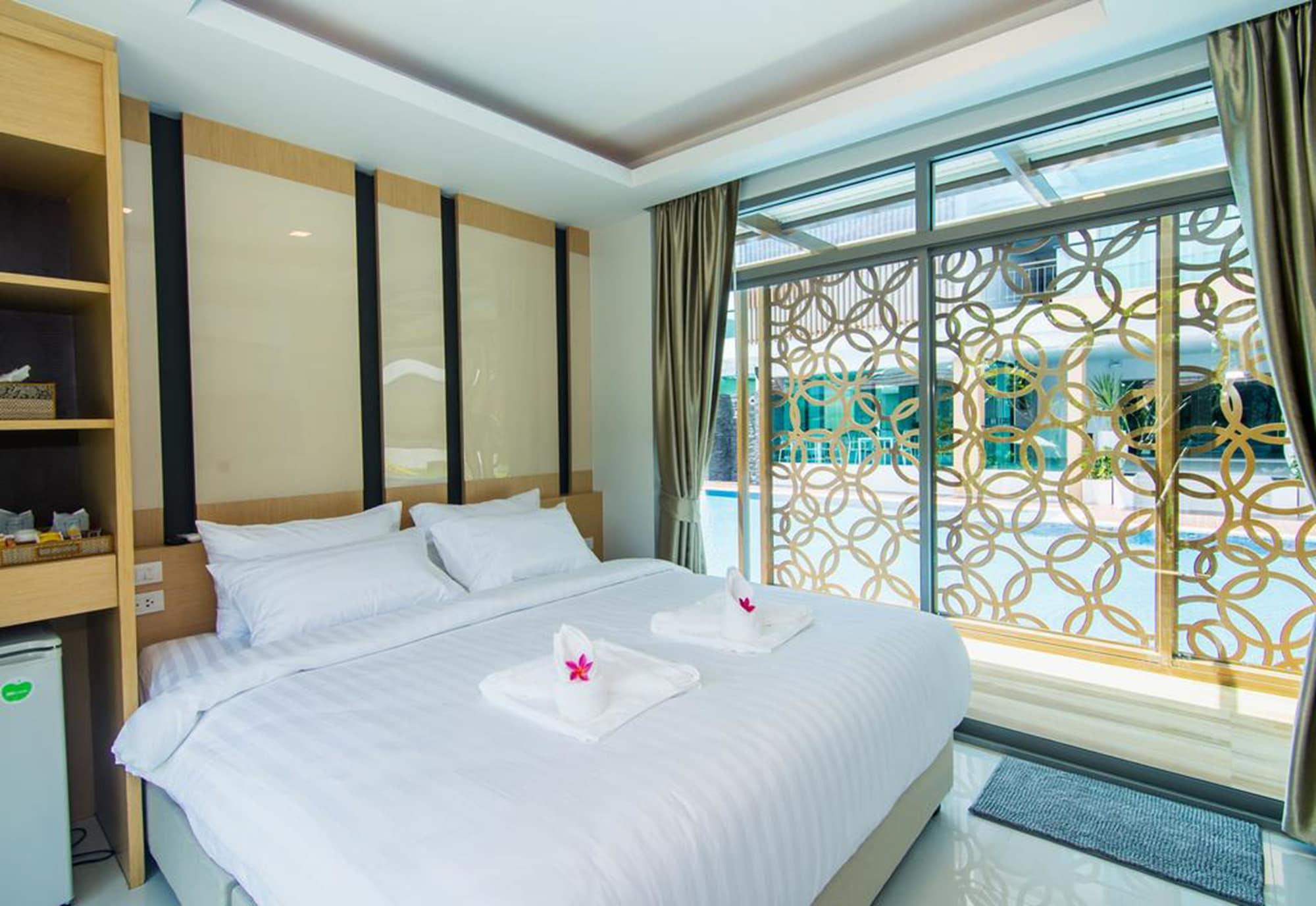 The Peak Hotel Chanthaburi Bagian luar foto