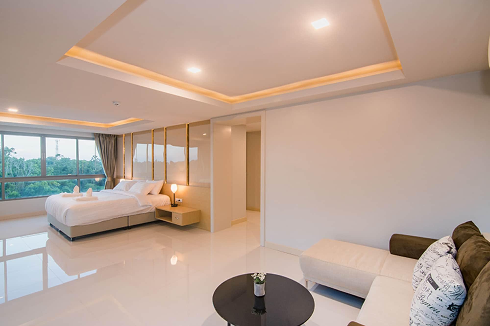 The Peak Hotel Chanthaburi Bagian luar foto