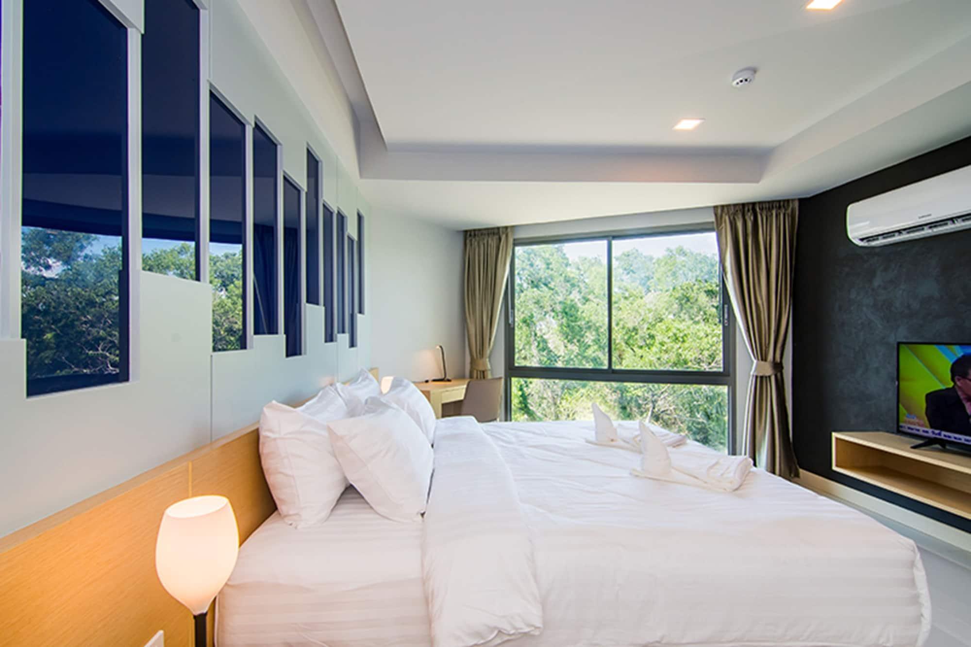 The Peak Hotel Chanthaburi Bagian luar foto
