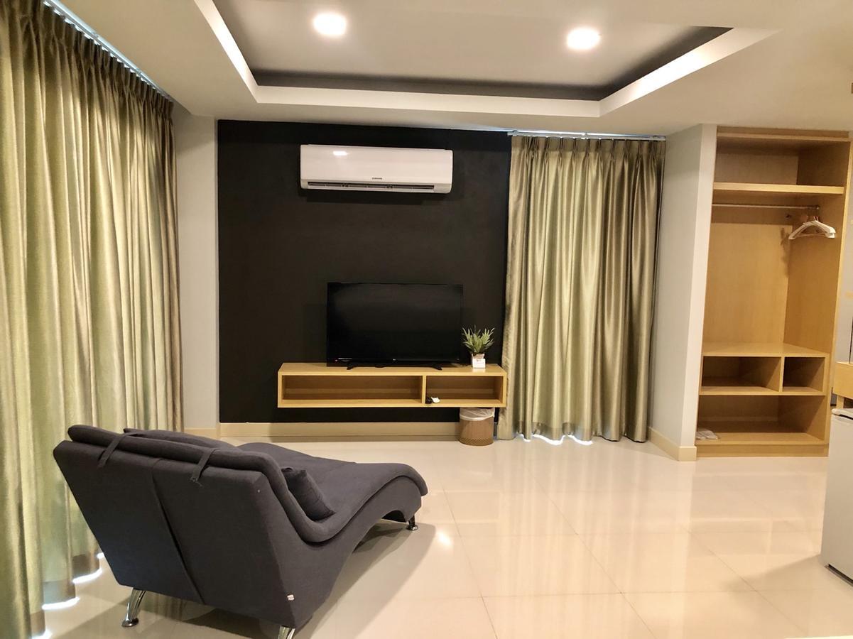 The Peak Hotel Chanthaburi Bagian luar foto